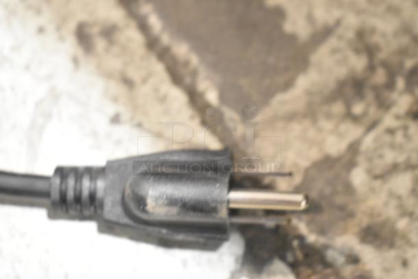 Power plug for Frigidaire EFR780-B-6COM Reach In Cooler w/ Freezer, 115 Volts, 1 Phase. Image focuses on plug type.