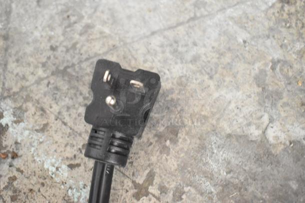 Alt text: Power plug of a brand new Avantco 184T140 conveyor toaster, indicating a 120-volt, 1-phase connection.