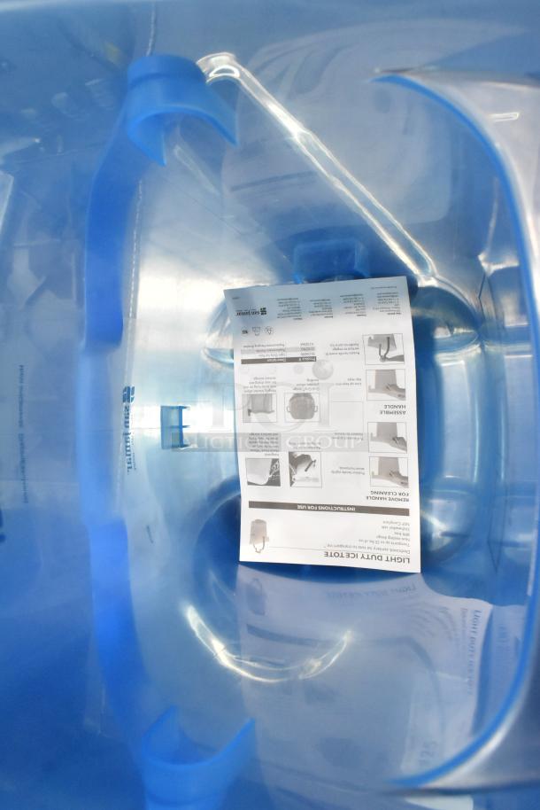 San Jamar blue poly ice bucket, brand new with slight imperfections. Features sturdy handle; includes use instructions.