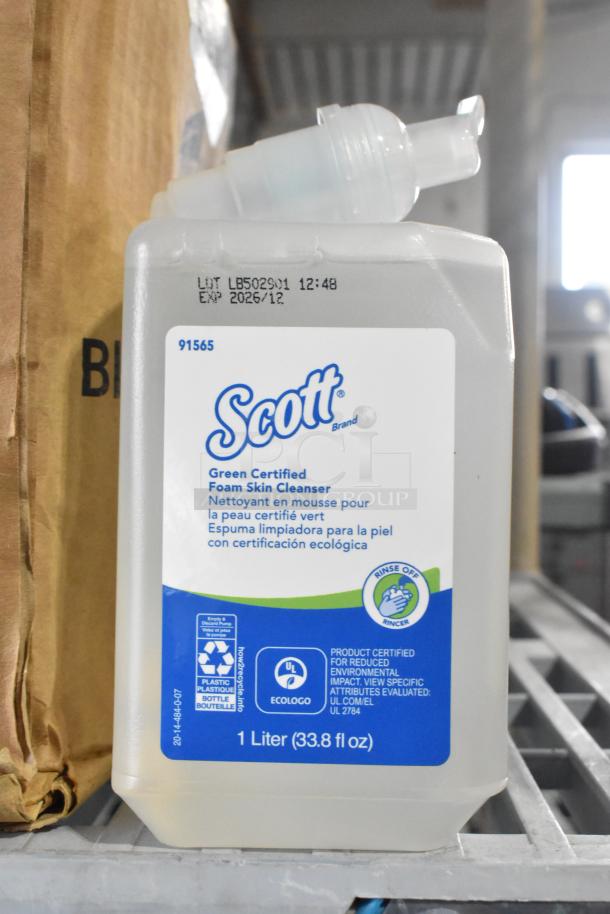 Scott Green Certified Foam Skin Cleanser, 1L bottle. Expiry: 12/2026. EcoLogo certified for reduced environmental impact.