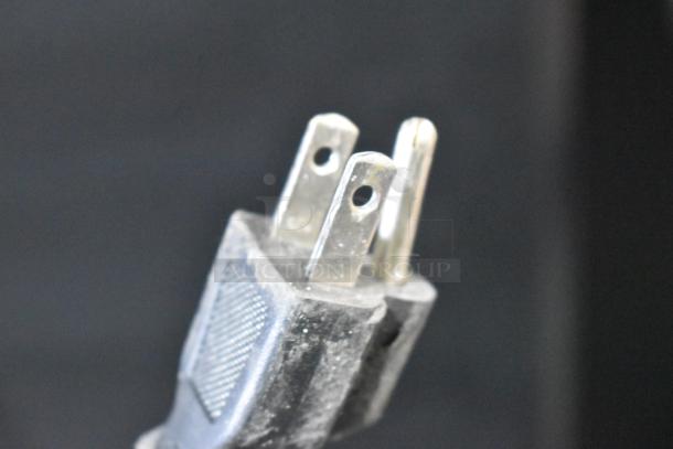Close-up of a power plug for the Haier HC27SF10RB Mini Cooler, 115 Volts, 1 Phase.