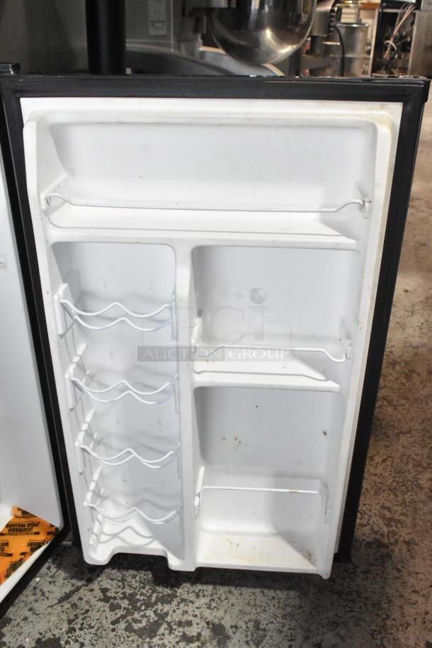 Galanz GL43S5 Mini Cooler, white interior, adjustable shelves, wire door racks, 115 volts, 1 phase, good condition.