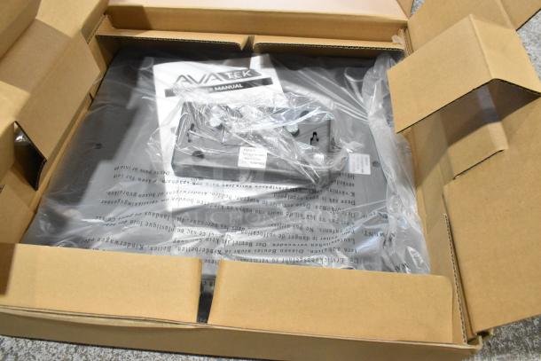 Brand new AvaWeigh 334PZ10 10 lb. pizza scale, minor scratches, wireless display, original packaging, manual included.