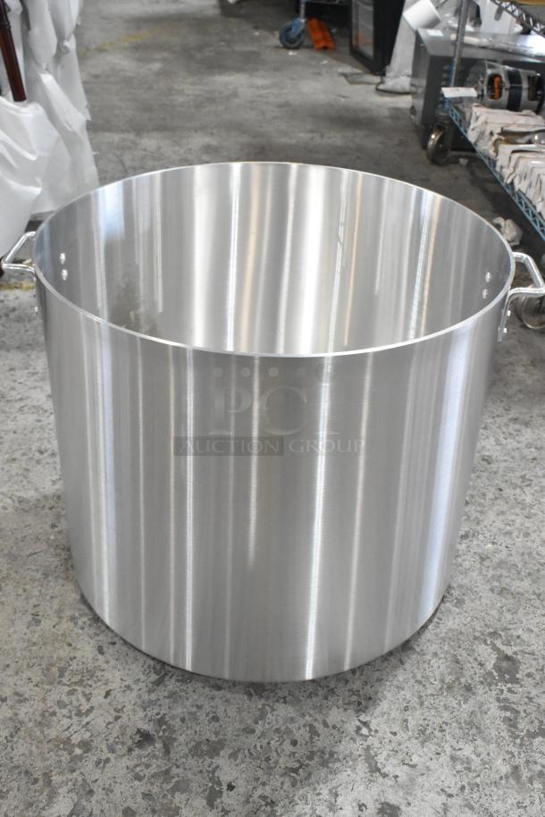 Brand new scratch and dent Choice 471SP140QTHD 140 Qt. heavy weight aluminum stock pot, metal finish, sturdy handles.