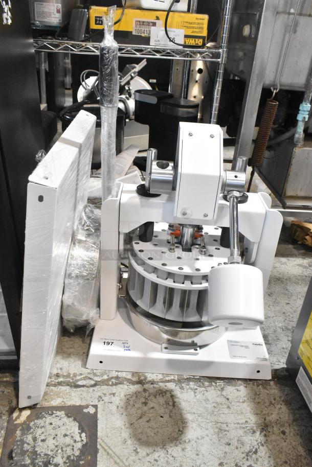 Brand new Estella 348MDD36 manual dough divider, 6.6 lb capacity, 36-part. Scratch and dent condition.