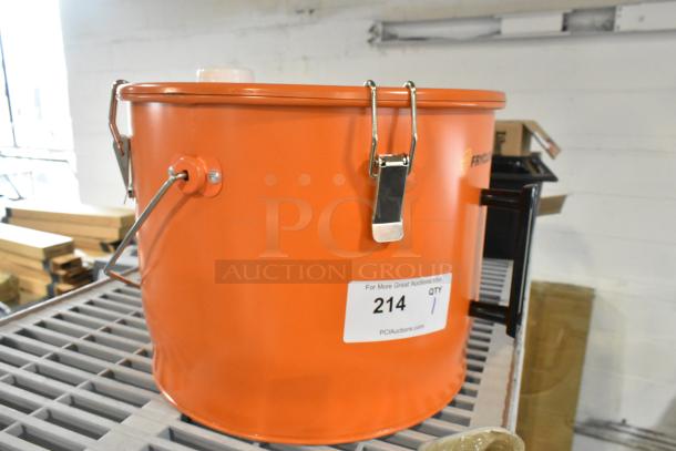 Brand new Fryclone Smart Pail, 7-gallon orange utility oil pail, model 259SMRTPL, with minor scratches and dents.