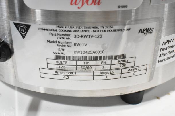 BRAND NEW APW Wyott RW-1V 7 Qt. Round Warmer, 120 Volts, 1 Phase, stainless steel, scratch and dent condition.