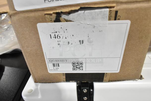 Cardboard box with a shipping label displaying the quantity as 1. Barcode and QR code visible. Kason hinge.
