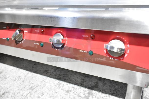 BRAND NEW Avantco 177EG30N 30" electric countertop griddle, stainless steel, scratch and dent, 208/240V, 1 Phase.