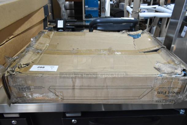 Box of 12 Bakers Mark 407FULL16G 16 Gauge Aluminum Sheet Pans in damaged packaging; wire rim, 18"x26".