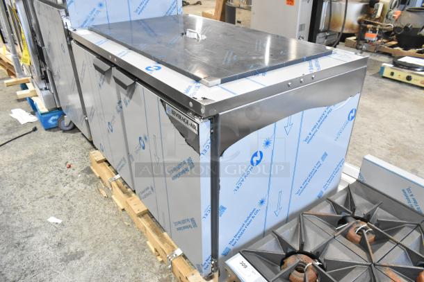 Brand new Beverage Air SPE48HC-S stainless steel refrigerated salad bar, 48". Scratch and dent condition. 115V, 1 phase.