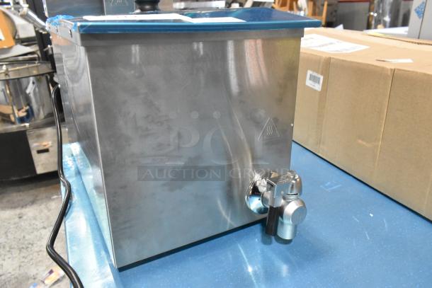 BRAND NEW SCRATCH AND DENT Carnival King 382CDF17M stainless steel corn dog fryer, 27 lb, 208/240V, 1 phase.