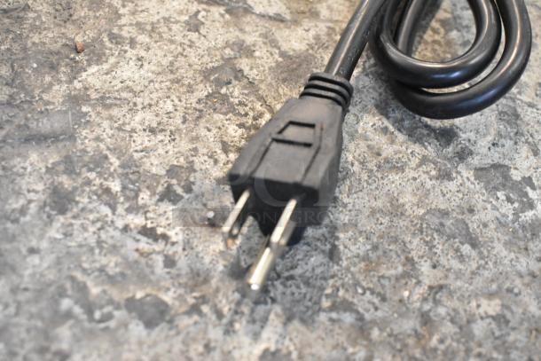 Power plug detail of a BRAND NEW Avantco 177BW48 Stainless Steel 48 Hot Dog Bun Warmer, 2024 model, 120 Volts, 1 Phase.