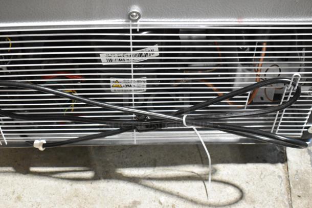 BRAND NEW KoolMore KM-MDR-1GD-10C display merchandiser. Scratch and dent condition, 115V, with poly-coated racks.