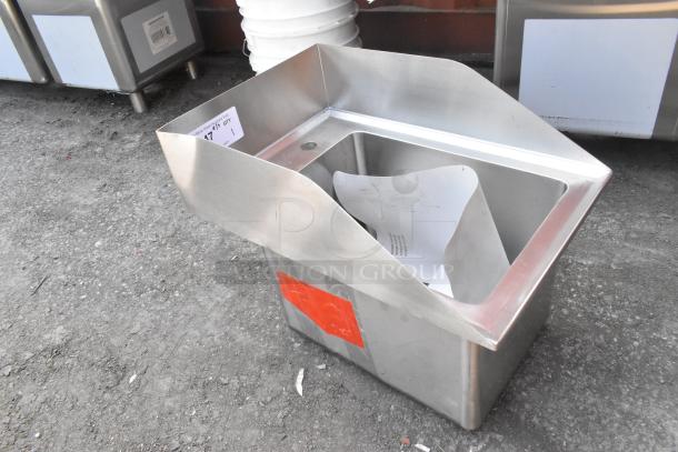 Brand new Regency 600DI11014S 10"x14" stainless steel drop-in sink with side splashes, 16-gauge, scratch and dent condition.