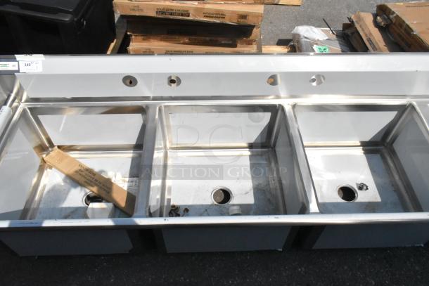 BRAND NEW SCRATCH AND DENT Regency 600S3242424R Stainless Steel 3 Bay Sink with right-side drain board, no legs.