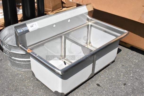 BRAND NEW Steelton 522CS21717 39.5" stainless steel two-compartment sink, 18 gauge, 17"x17"x12" bowls, no legs, scratch and dent.