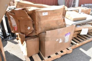 4 BRAND NEW SCRATCH AND DENT! Items Including Steelton Sink, Cutting Boards, Pizza Pan. See Description for Details. 4 Times Your Bid! - Item #1199055