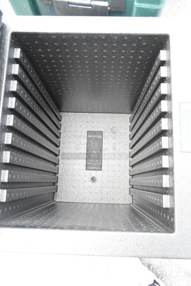 Brand new CaterGator Dash 215EPPEL5 black insulated food pan carrier, scratch and dent condition, fits five full-size pans.