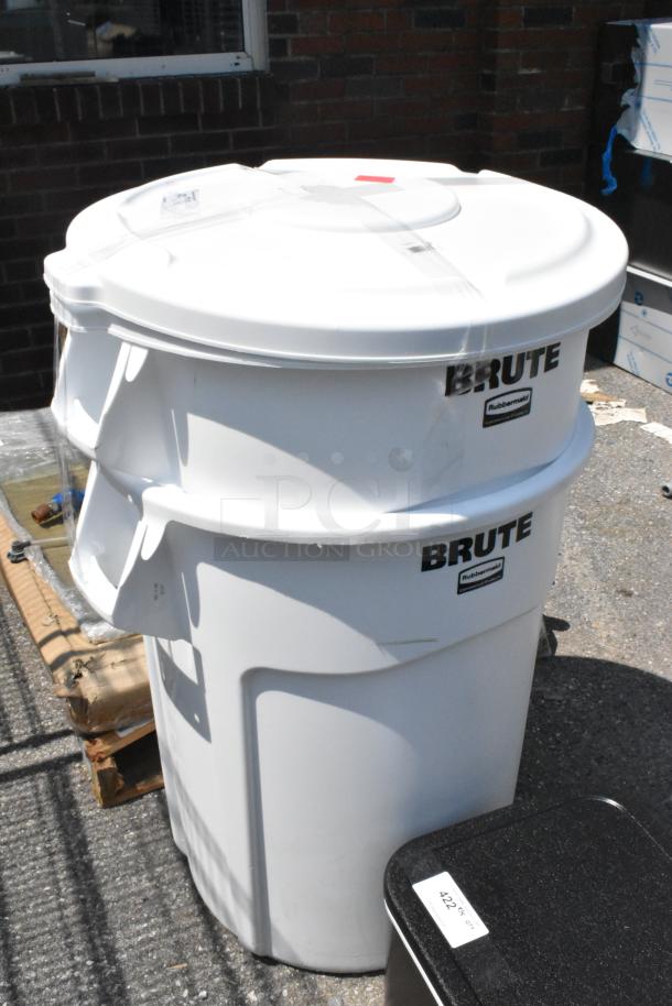 2 new Rubbermaid FG265500WHT BRUTE 55-gallon white round trash cans. Scratch and dent condition. Dual purchase.