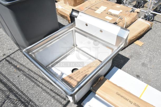 Brand new Steelton 522CS12424 stainless steel sink, 29.5", one compartment, 24"x24"x12" bowl, no drainboard, minor scratches.