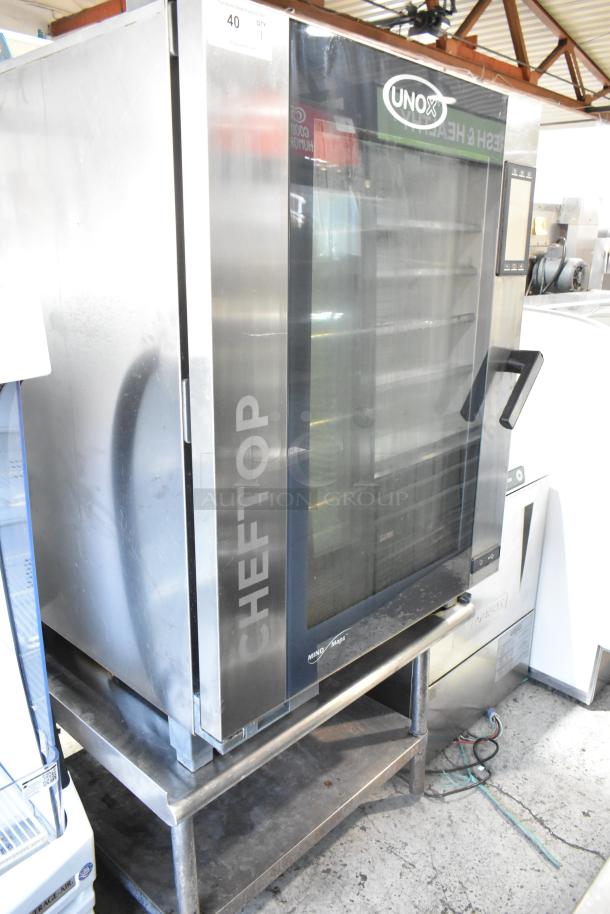 2018 Cadco Unox XAVC-10FS-GPR combi oven, stainless steel, half size, 49,260 BTU, commercial use, good condition.