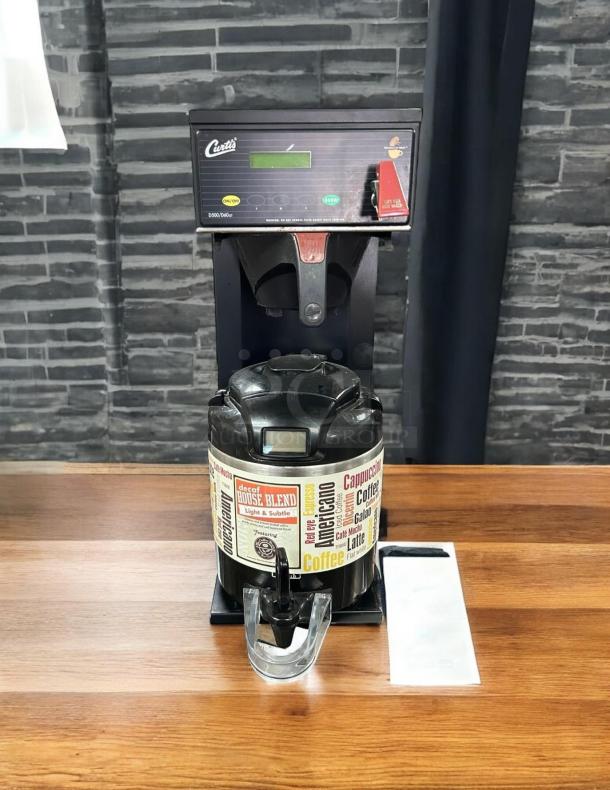 Curtis D500-GT-12B Automatic Airpot Coffee Brewer with digital controls, super nice condition, 120V, fully tested, working.