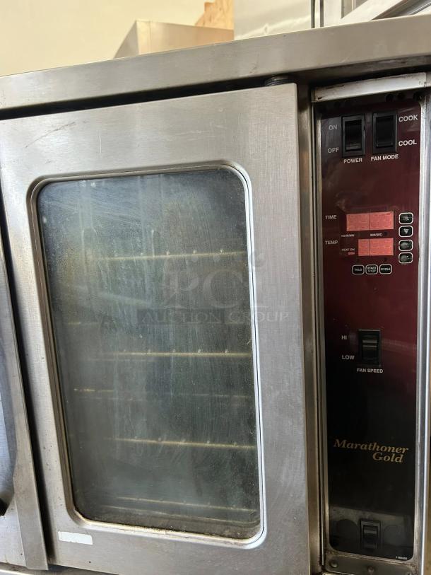 Southbend PCG50S/SI Platinum Convection Oven, natural gas, 50,000 BTU, tested, working, great condition.