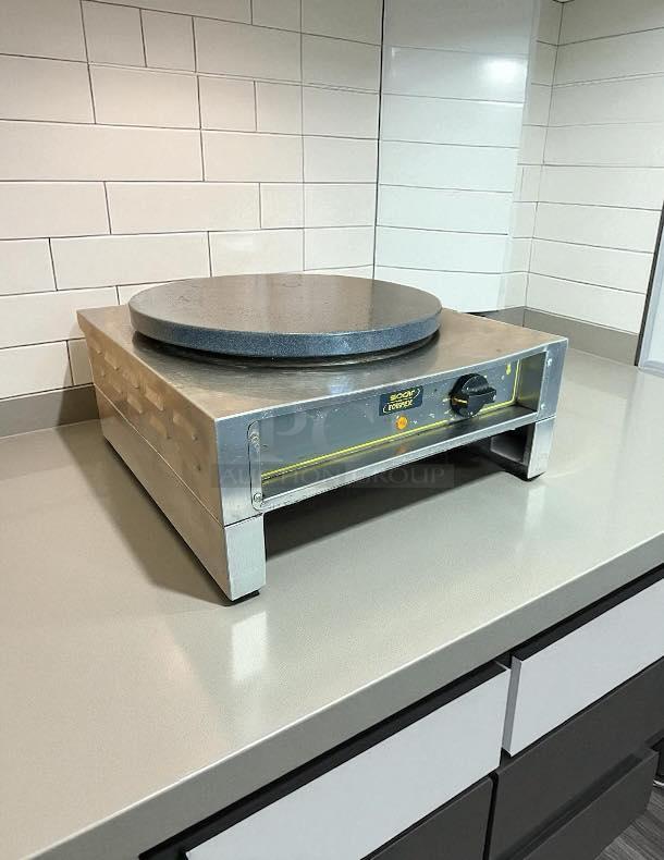 Equipex 400E single crepe maker, 15 3/4" cast iron plate, 240v/1ph, good condition, tested and working.