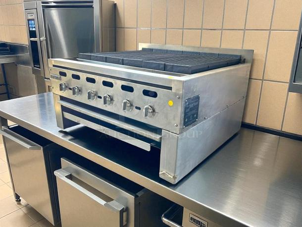 Vulcan VACB36 Achiever Series Radiant Gas Charbroiler, 36"W, 108 kBTU, excellent condition, tested and working.
