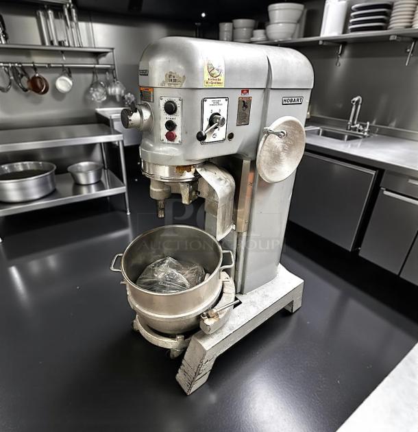 Hobart P660 60 QT Planetary Dough Mixer, 220v 1PH, tested and working. Features control panel and attached mixing bowl.