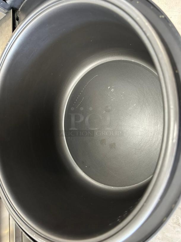 Narita USA NRC-1160 30 Cup Rice Cooker/Warmer interior, stainless steel, new condition, box size 18.5x17.5x14.5 inches.