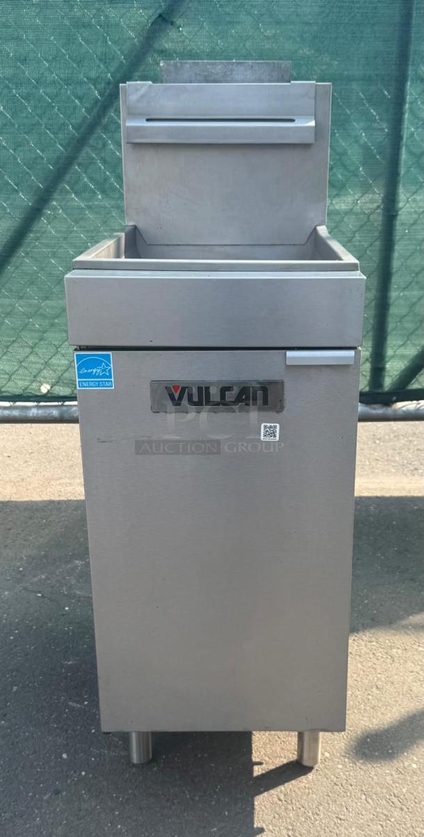 Vulcan Natural Gas Floor Fryer, Model 1VEG35M-1, 35-40 lb. capacity, 70,000 BTU, with millivolt controls. Energy Star label.