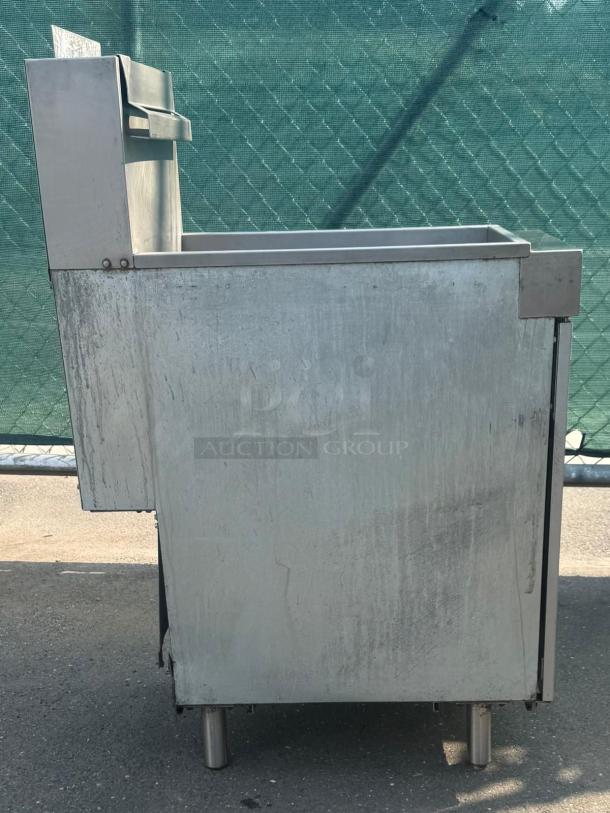 Vulcan Natural Gas Floor Fryer, Model 1VEG35M-1, 35-40 lb. capacity, 70,000 BTU, millivolt controls, used condition.