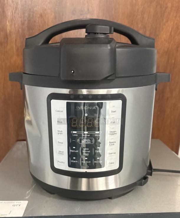 Insignia 3 Quart Pressure Cooker, stainless steel with multi-function settings: slow cook, steam, sauté, rice. Excellent condition.