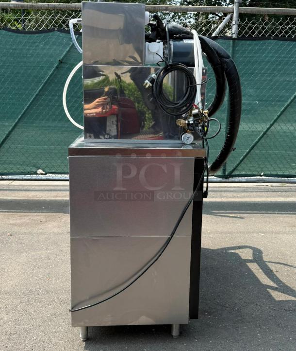 Perlick 4404 60" stainless steel beer dispenser, holds five 1/4 kegs, features hoses and pressure gauge, used condition.