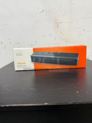 Anova Precision Pro Vacuum Sealer, black, in original packaging. Made for sous vide. Model: Vacuum Sealer. Condition: New.