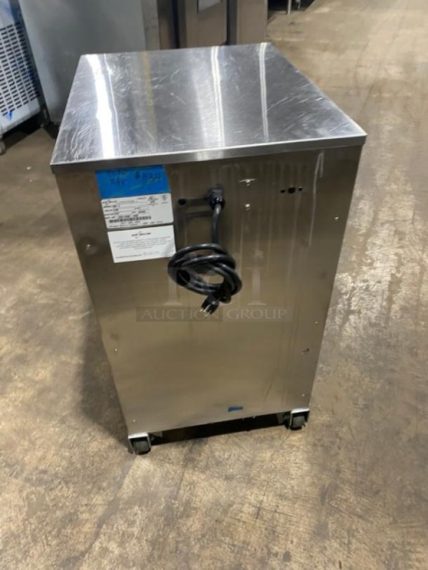 Alto-Shaam 500-S Halo Heat stainless-steel mobile holding cabinet on casters, electric, 120V, with built-in pan rack.