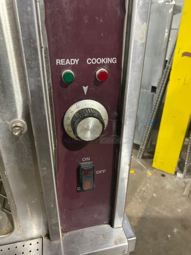 Southbend R245 convection steamer control panel, showing ready and cooking lights, dial, and on/off switch.