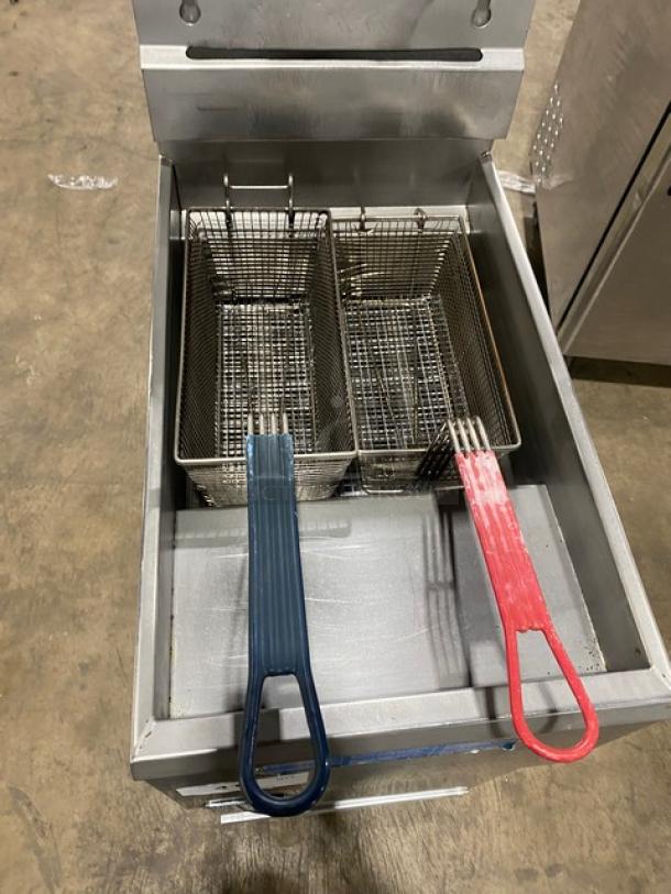 Pitco commercial 40 lb. stainless steel gas fryer with backsplash, basket hanger, fry baskets; SN: G05BD006162.