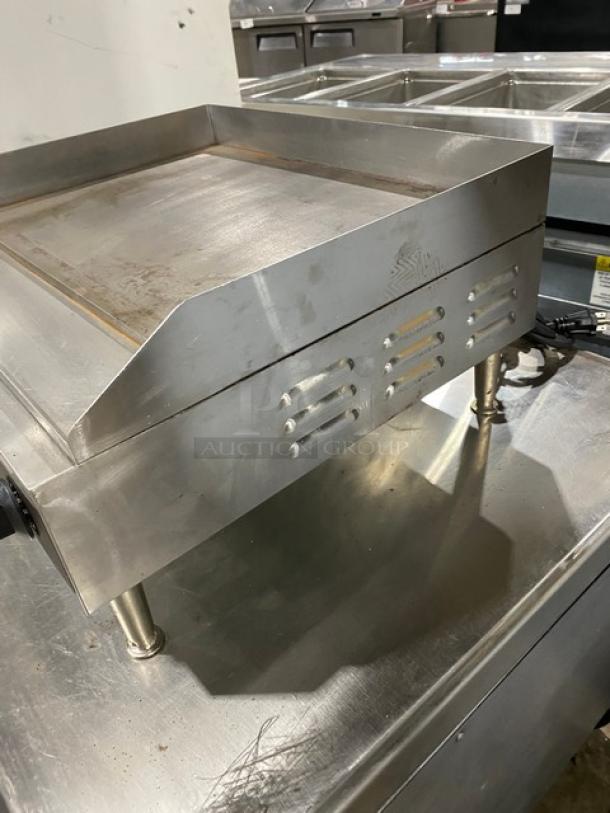 Cecilware EL1624 stainless steel electric countertop flat griddle, 24", thermostatic control, 240V, on legs, used condition.