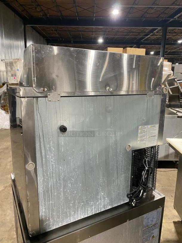 Turbo-Air stainless steel refrigerated bain marie prep table, model JST-36-N, poly-coated wire rack, 115V, serial H2JS3T0D8602.