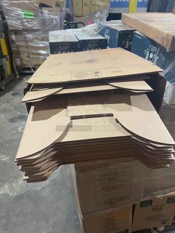 Mixed pallet with Crystal Ware black jumbo straws, Pack N’Wood salad containers, Dart Solo cups, LBP catering trays, and Quantum Storage wire shelf. Brand new, commercial products for auction.