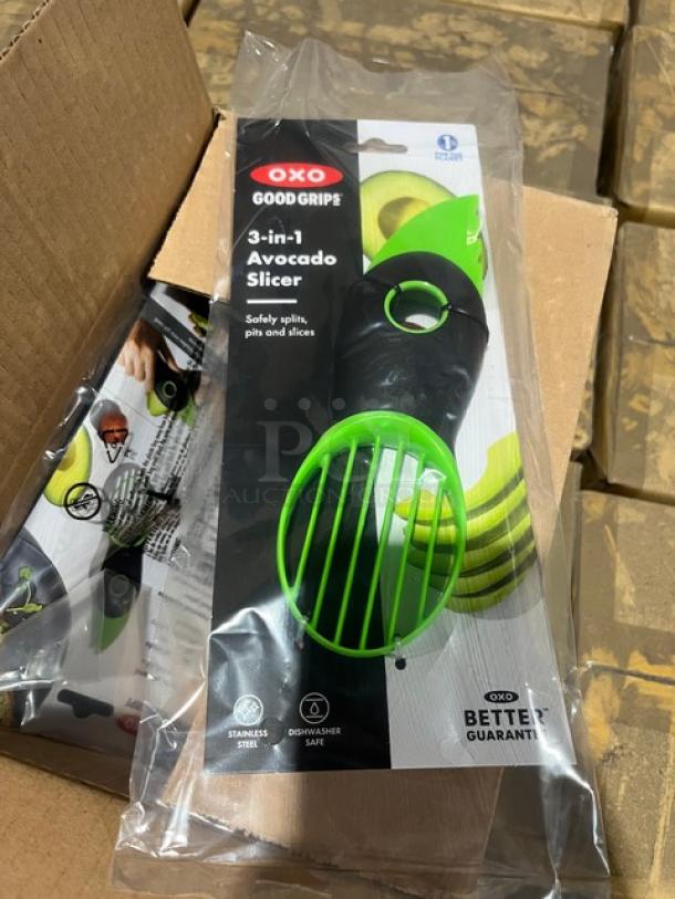 BRAND NEW! Mixed pallet includes Kohler wipes dispenser, Cameo China plate, Home Yacht bowl, Figgjo bowl, Winco pot, OXO avocado slicer, and more, all in commercial-grade quality. 44X Your Bid!