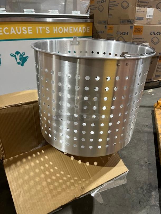 Adcraft Hyperion3 60 Qt. Aluminum Steamer Basket, model H3SB54. Perforated design, pail handle, excellent condition.