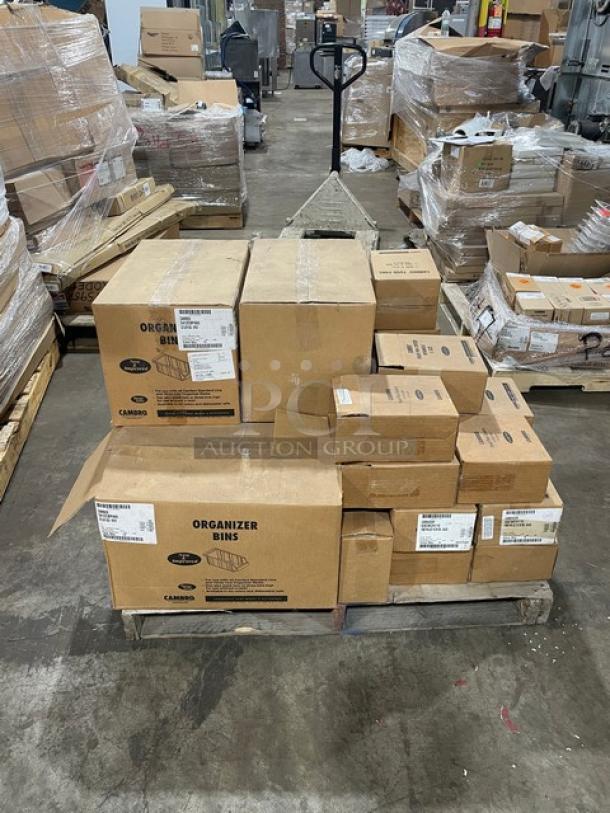 Mixed pallet with Cambro commercial items, including Versa Organizer Bin (Model: 5412CBP480) and H-Pan Series food pans. Sealed boxes on pallet.