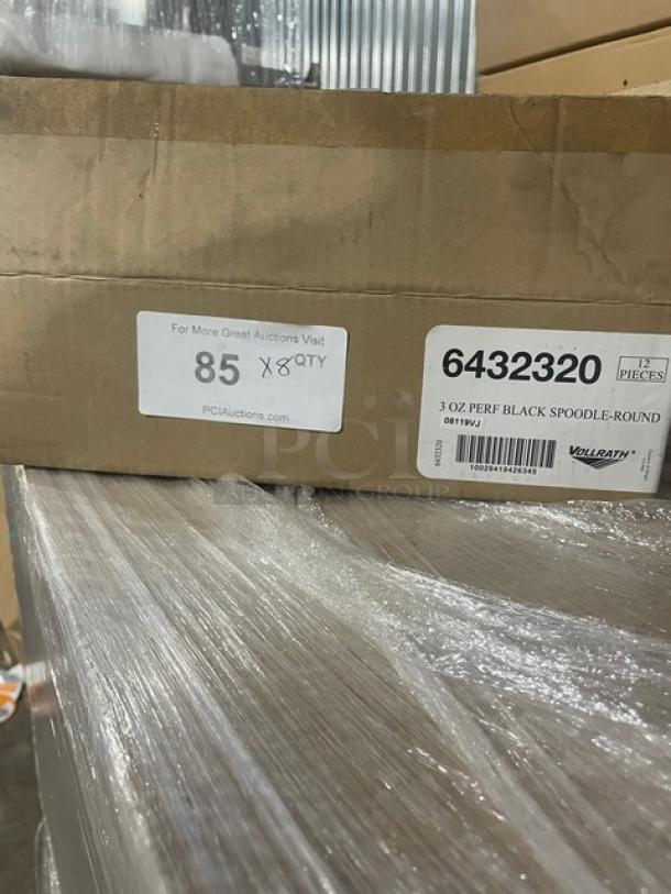 Brand new Vollrath Jacob’s Pride 3 oz perforated spoodle, model 6432320, in box. Black grip handle, stainless steel.