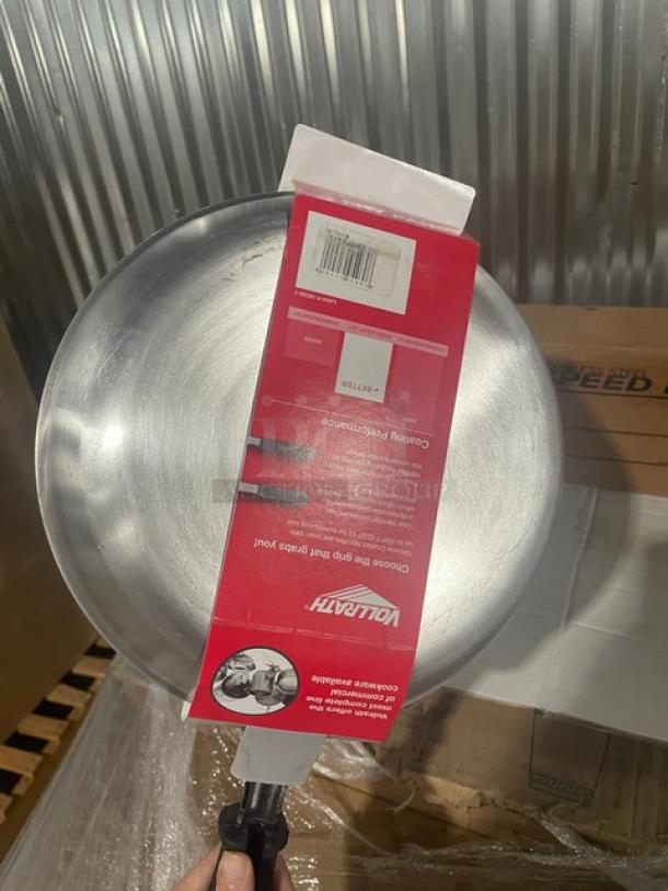 BRAND NEW Vollrath Wear-Ever Series 10” Aluminum Fry Pan, Steel Coat X3, Black Grip Handle, Model 67610, with label.