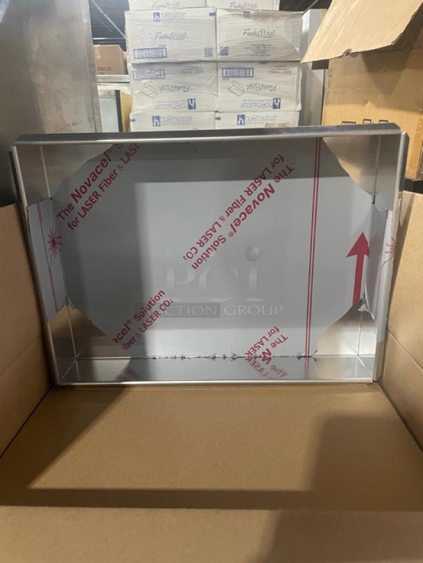 BRAND NEW Vollrath Wear-Ever Series aluminum alloy cheesecake pan, 18"x13"x3", Model 5275, in pristine condition.