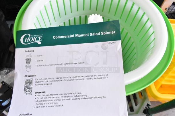 BRAND NEW Choice 176DRYER25GL 2.5 Gallon Salad Spinner with manual, slight scratches, Waring, Model 31JE27.